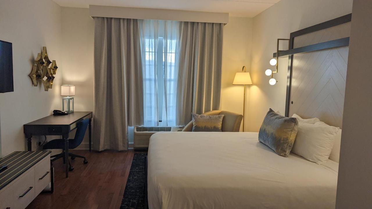 Hotel Indigo Jacksonville-Deerwood Park By Ihg Екстериор снимка