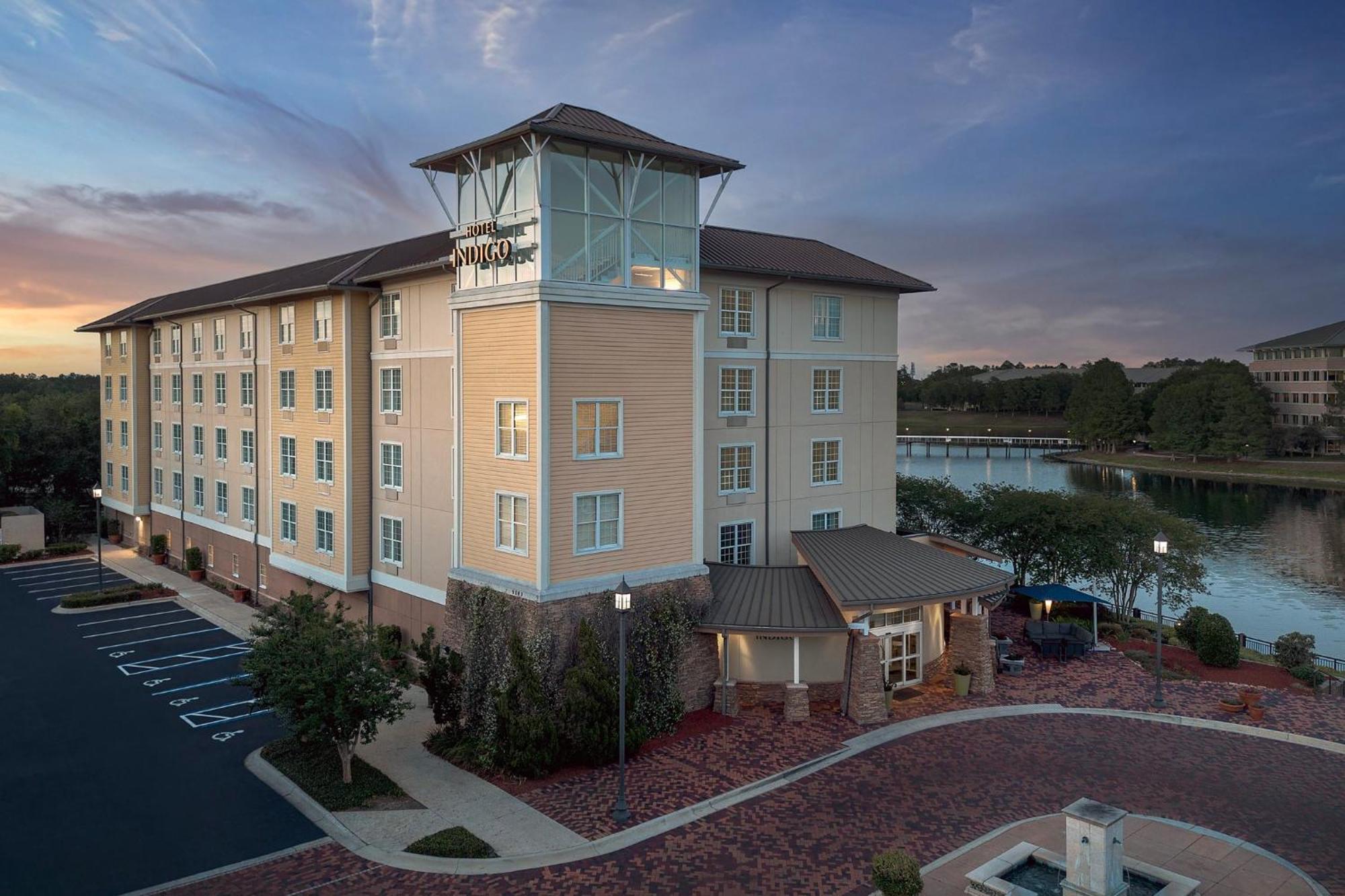 Hotel Indigo Jacksonville-Deerwood Park By Ihg Екстериор снимка
